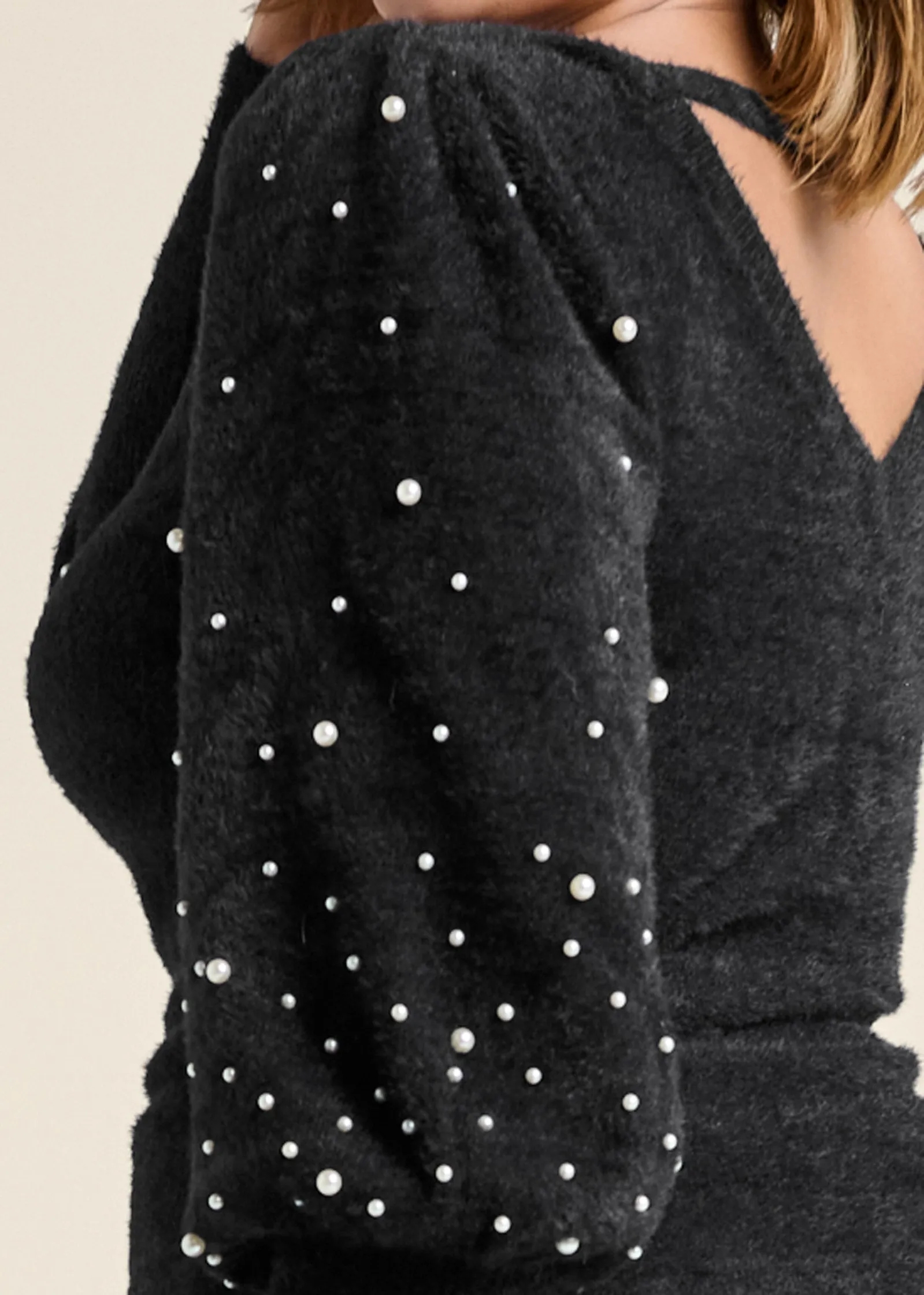 Cozy Bubble Sleeve Sweaters With Pearls - Black