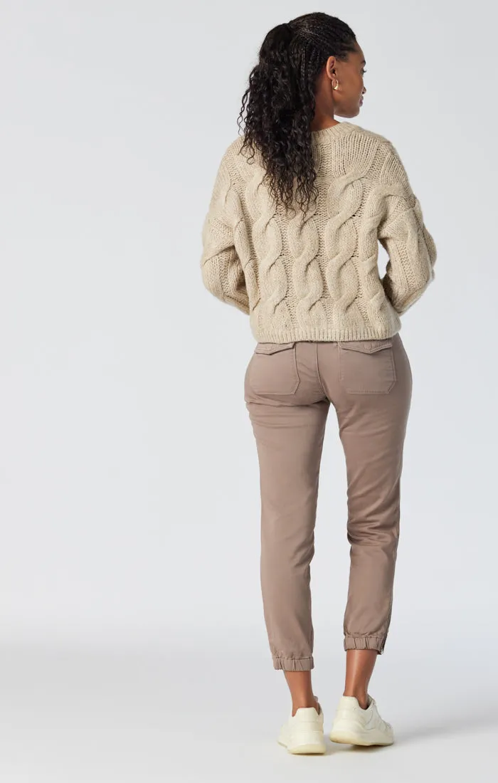 IVY SLIM CARGO IN FUNGI CASUAL COMFORT